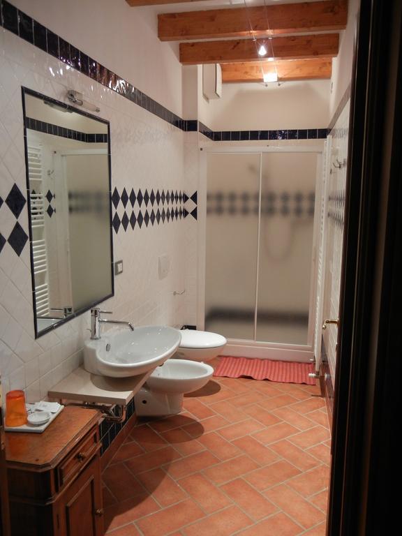 La Colombarola Agriturismo Farneto Eksteriør bilde